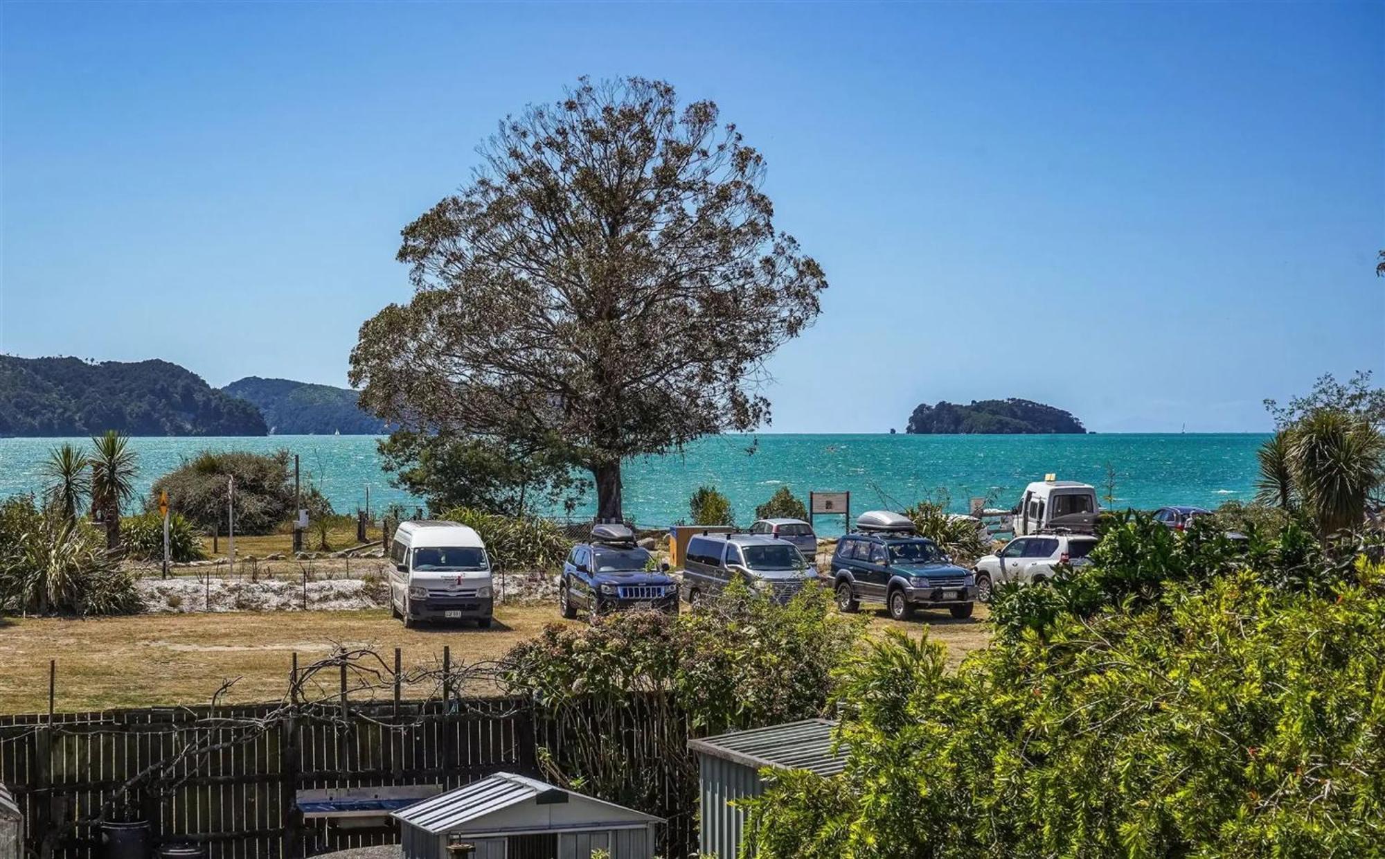 The Barn Cabins & Camp Marahau Exterior foto